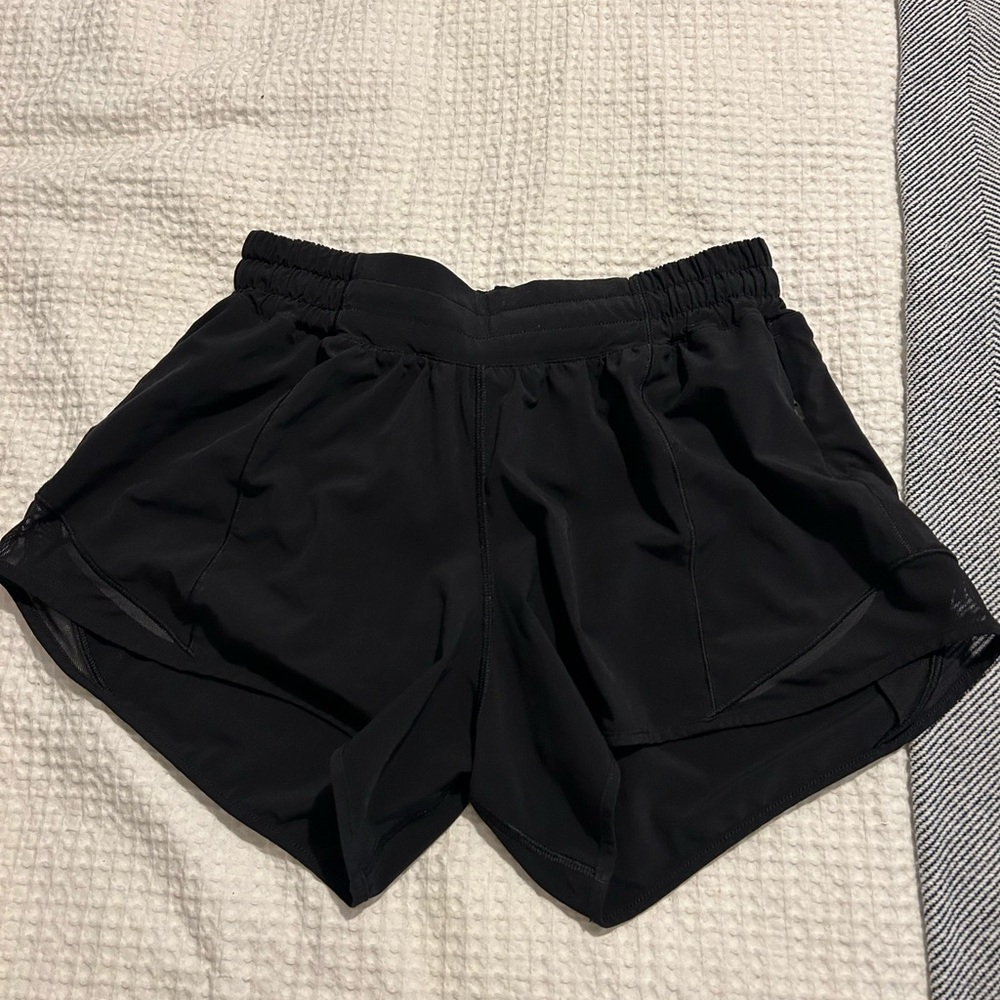 Lululemon Hotty Hot Short Long 4"